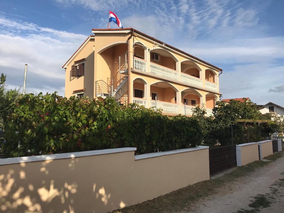 Apartmani Lavanda Vrsi Exterior photo
